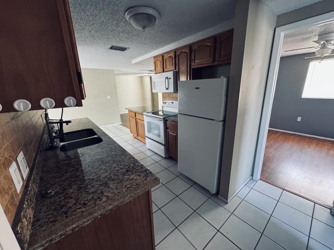 8620 Horizon Ln #NA - Photo 3 of 15