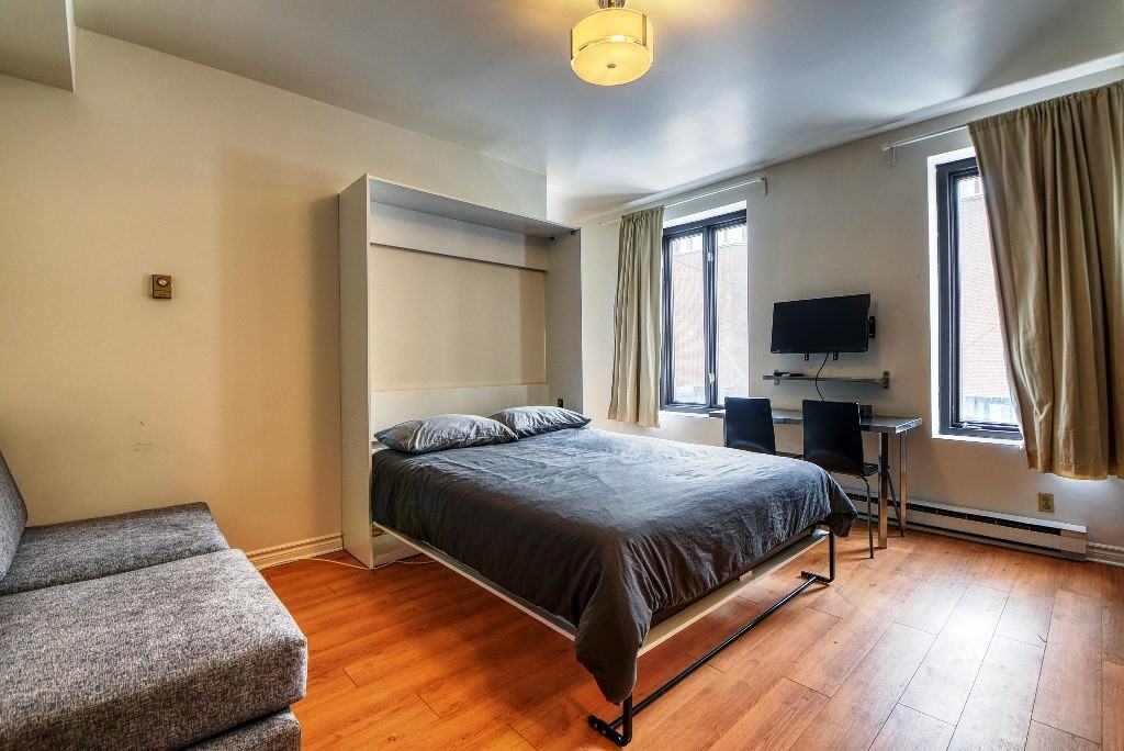 1214 Rue Saint-Denis #8 - Photo 2 of 13