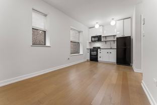 6019 N Winthrop Avenue - Photo 1 of 1