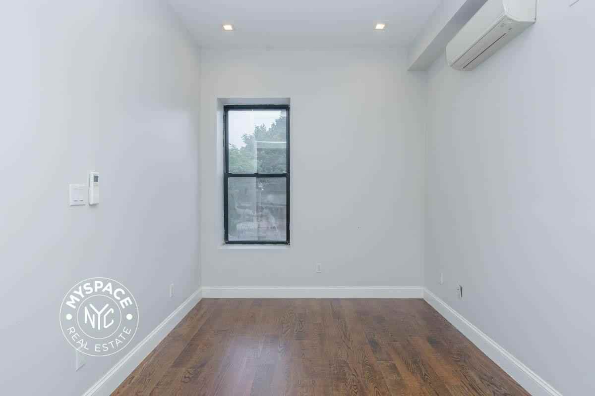 6080 Myrtle Ave #3c - Photo 6 of 11