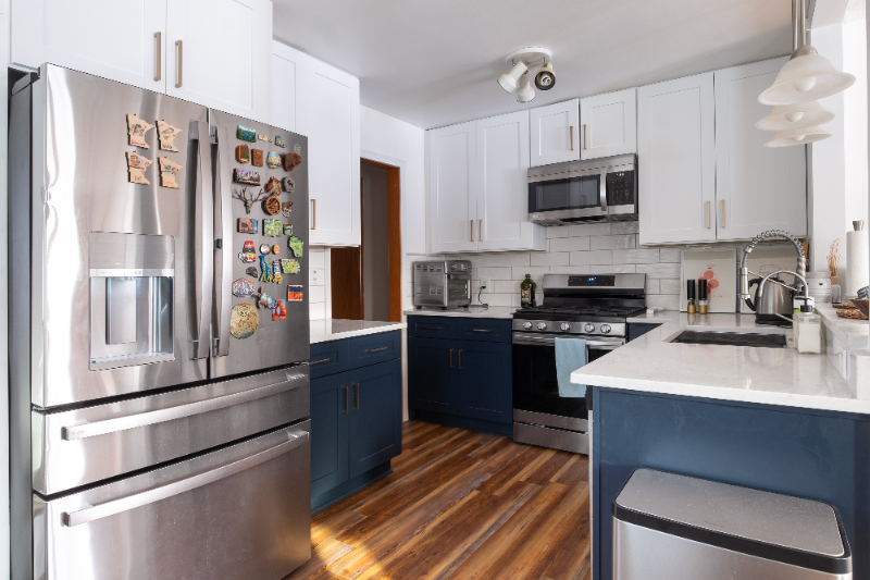 4502 W 36th St - Photo 3 of 16