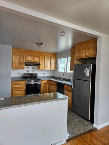 58 Wakefield Ave #B - Photo 2 of 7