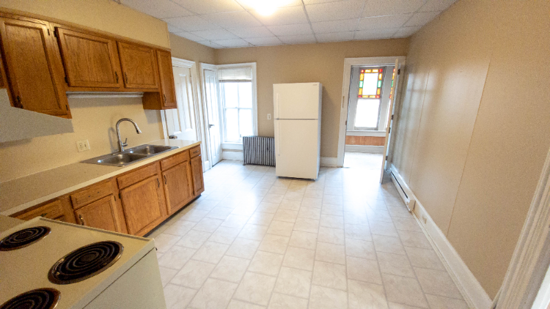 215 N Broad St #3