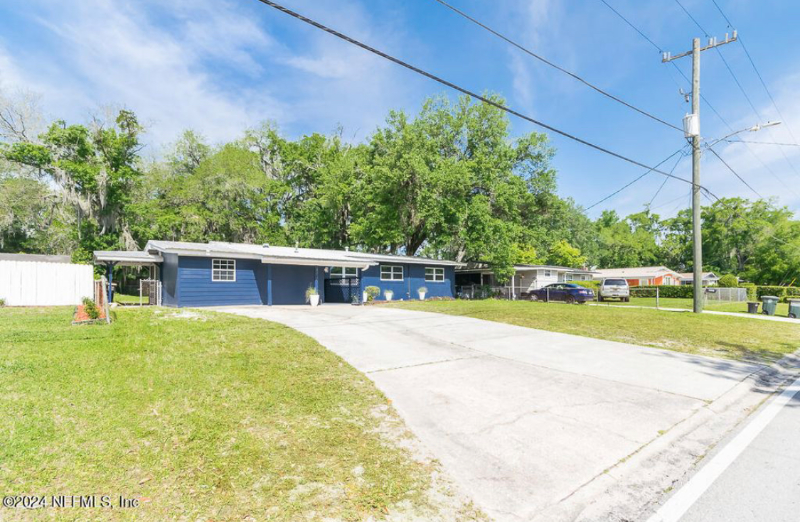 4212 Lane Ave S - Photo 5 of 8