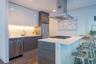 211 West Hubbard Street - Photo 1 of 1