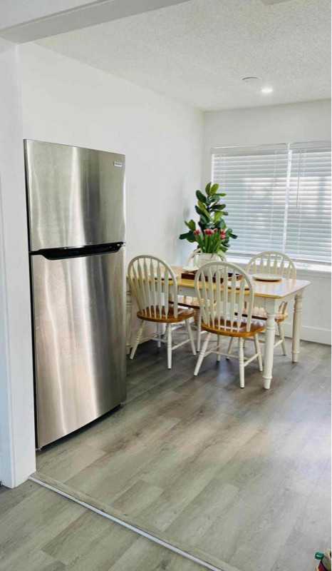 2604 Dauphin St - Photo 2 of 5