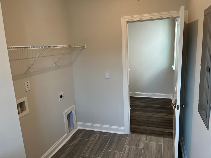 373 Natsam Woods Way - Photo 4 of 20