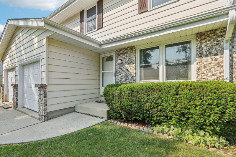 2708 Woodridge Ln #1 - Photo 2 of 20