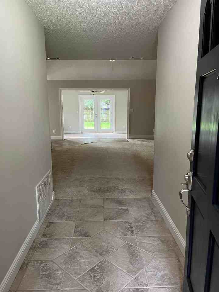 117 Long Pointe Dr - Photo 2 of 33