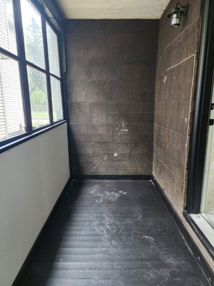 72 Danforth St - Photo 2 of 17
