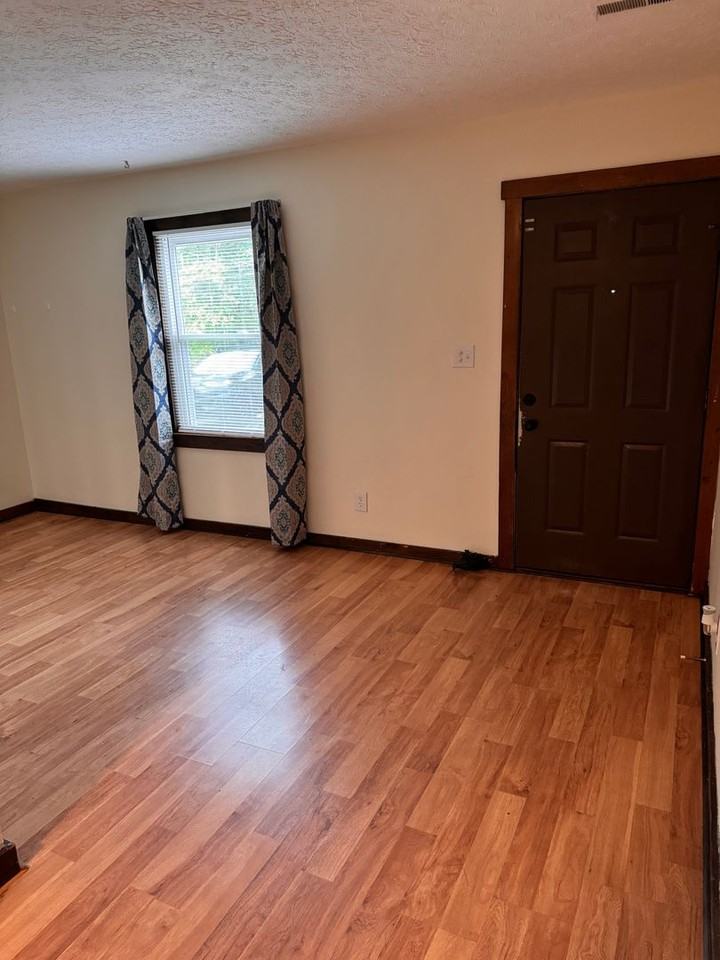 Remington - Deer Creek - Photo 3 of 14