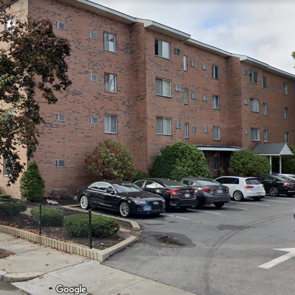 82 Gardner St - Photo 7 of 12