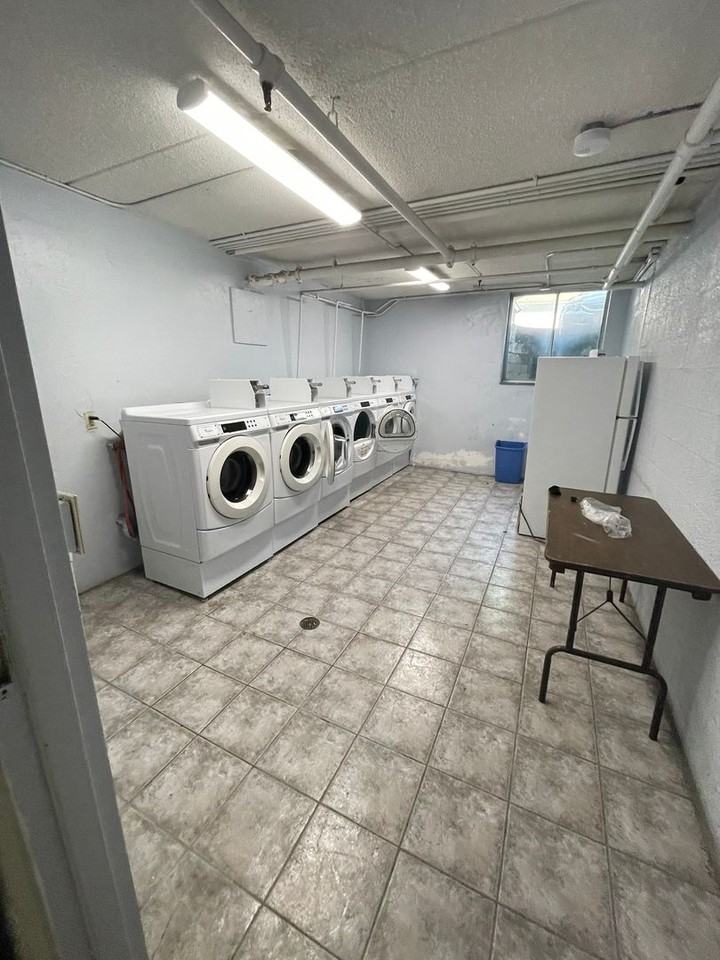 82 Gardner St - Photo 5 of 12