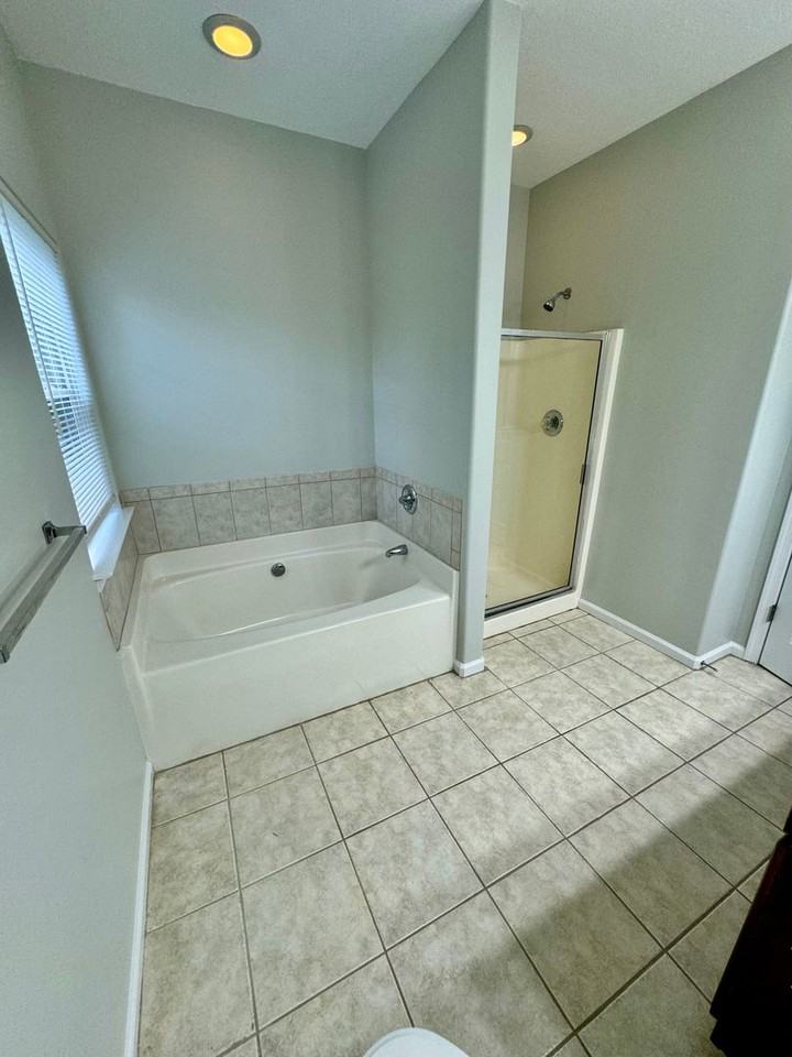 429 Fountain Dr - Photo 6 of 24