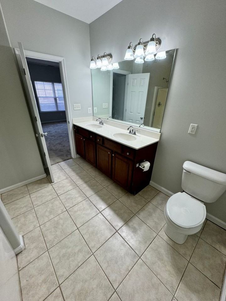 429 Fountain Dr - Photo 7 of 24