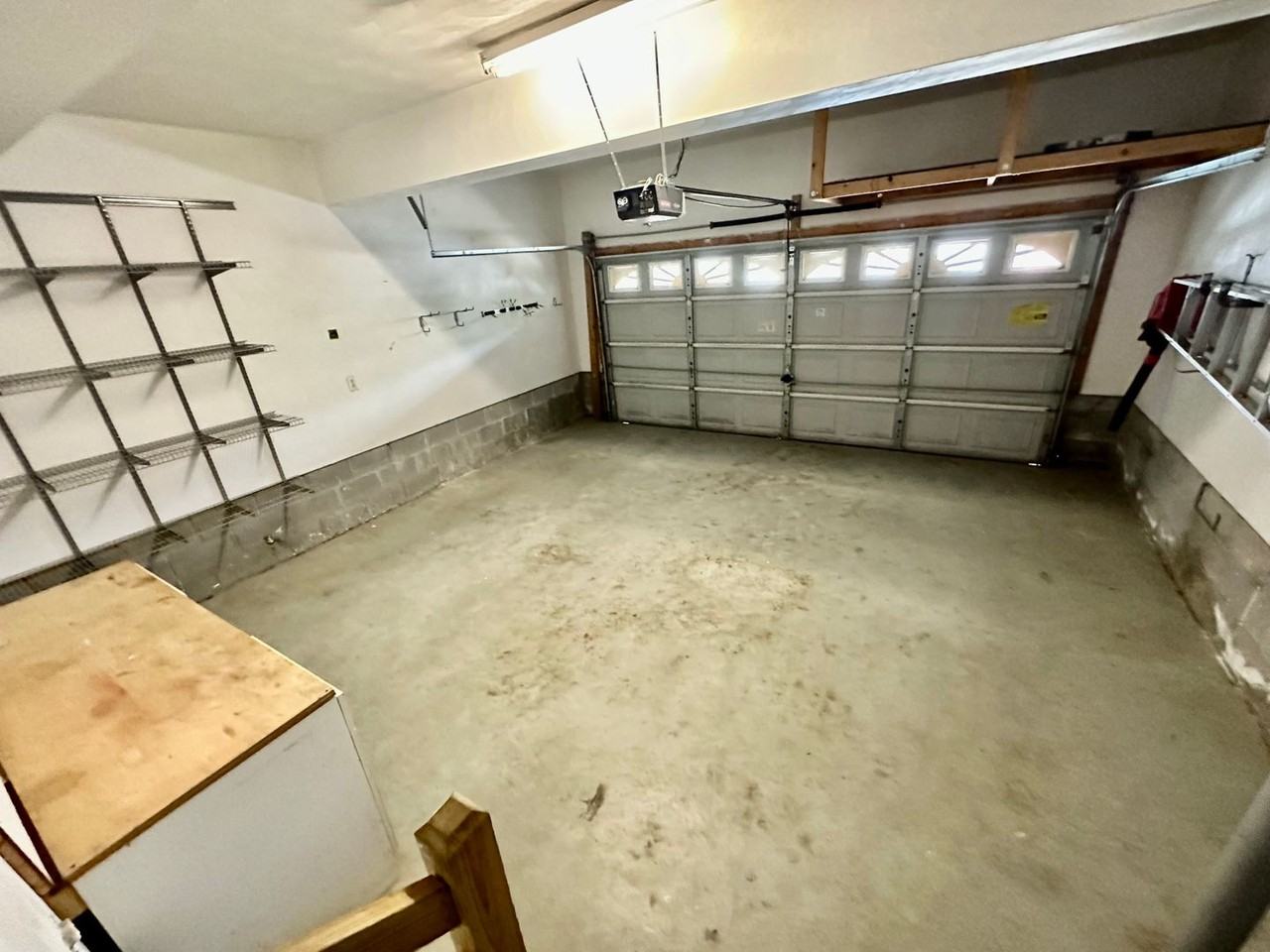 3724 Surry Rd - Photo 3 of 24