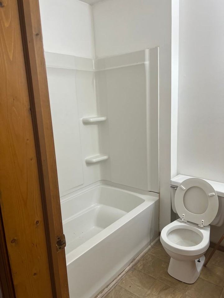 505 W Vine St #2 - Photo 5 of 11
