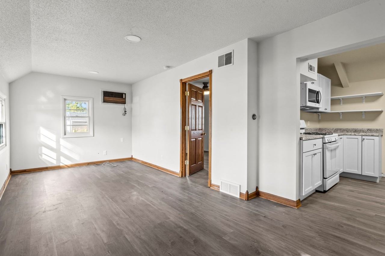 1808 5th Ave - Photo 2 of 18