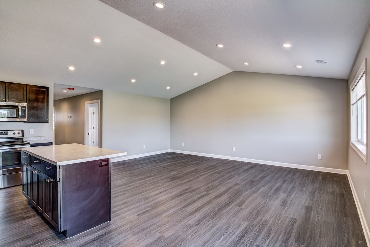 1333 Blue Jay Place - Photo 2 of 20