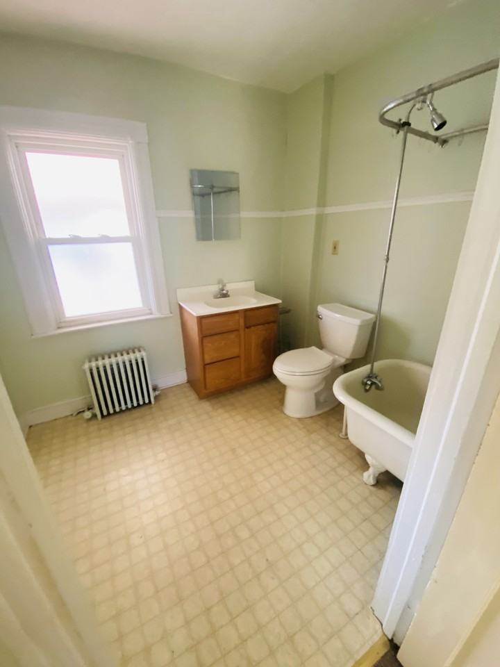 84 South St #4 - Photo 4 of 8