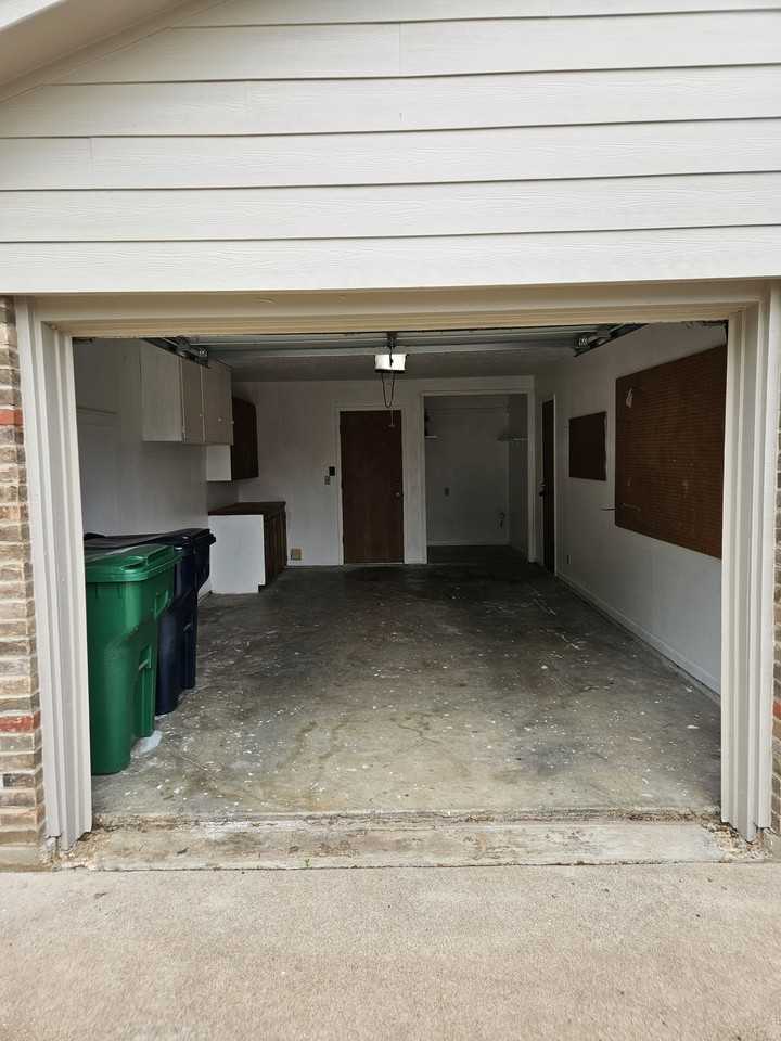 1903 S Austin St #A - Photo 3 of 21