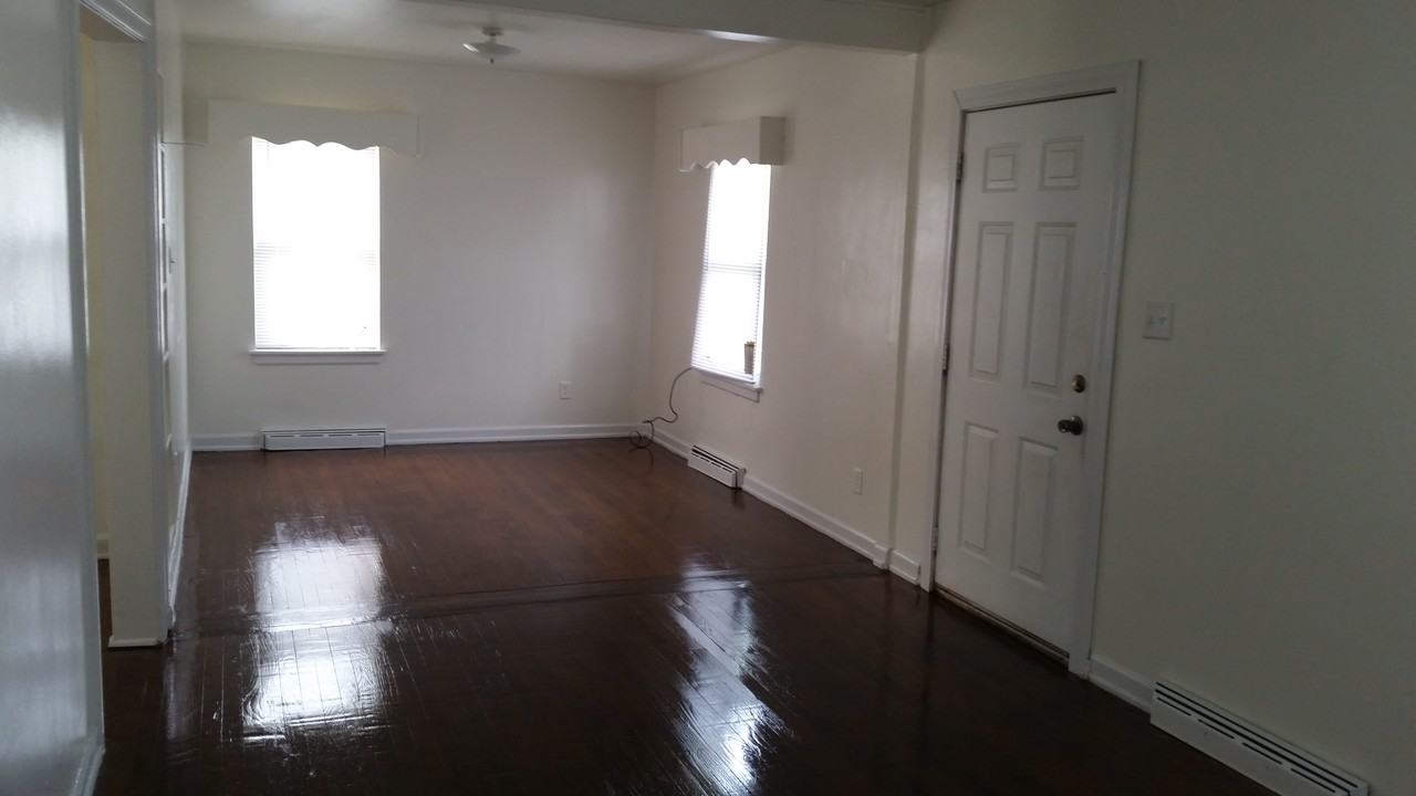 2233 W 8th Ave #NA - Photo 6 of 11