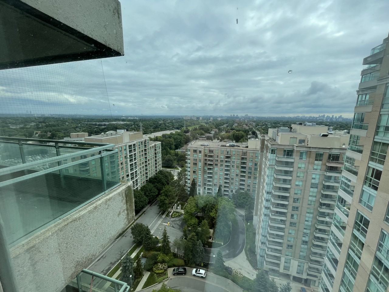 1 Pemberton Ave - Photo 5 of 18