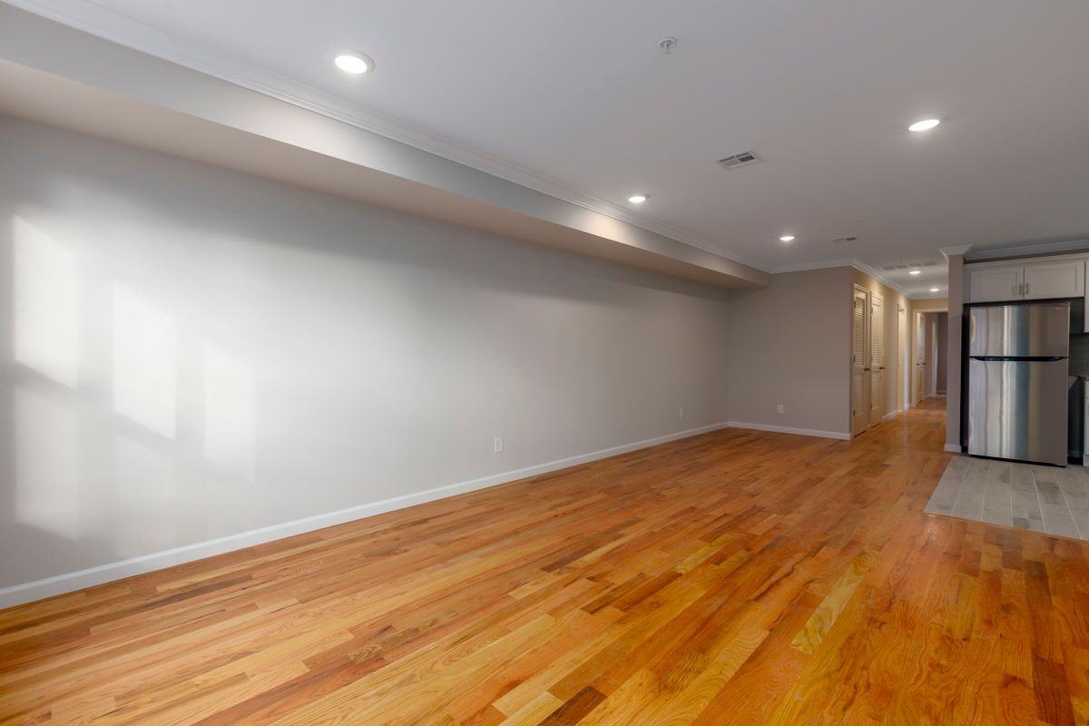 486 S 17th St - Photo 2 of 13