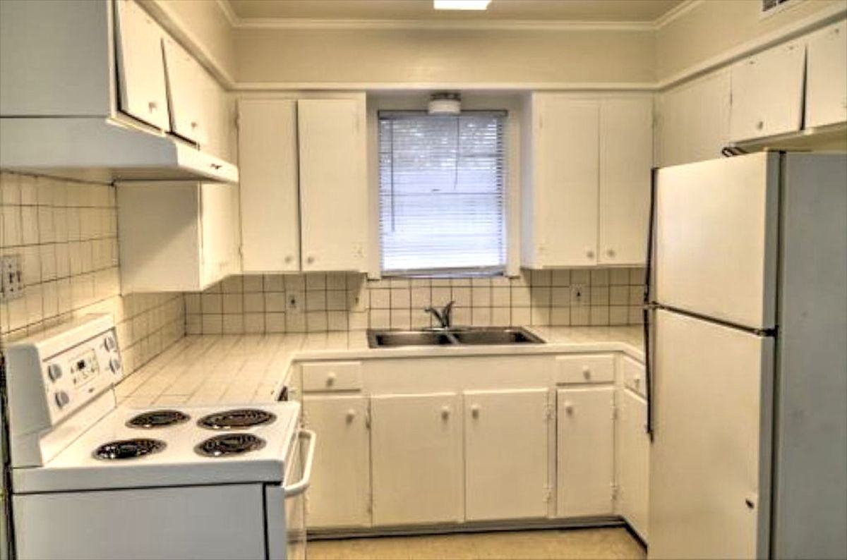 6311 Goliad Ave - Photo 2 of 9