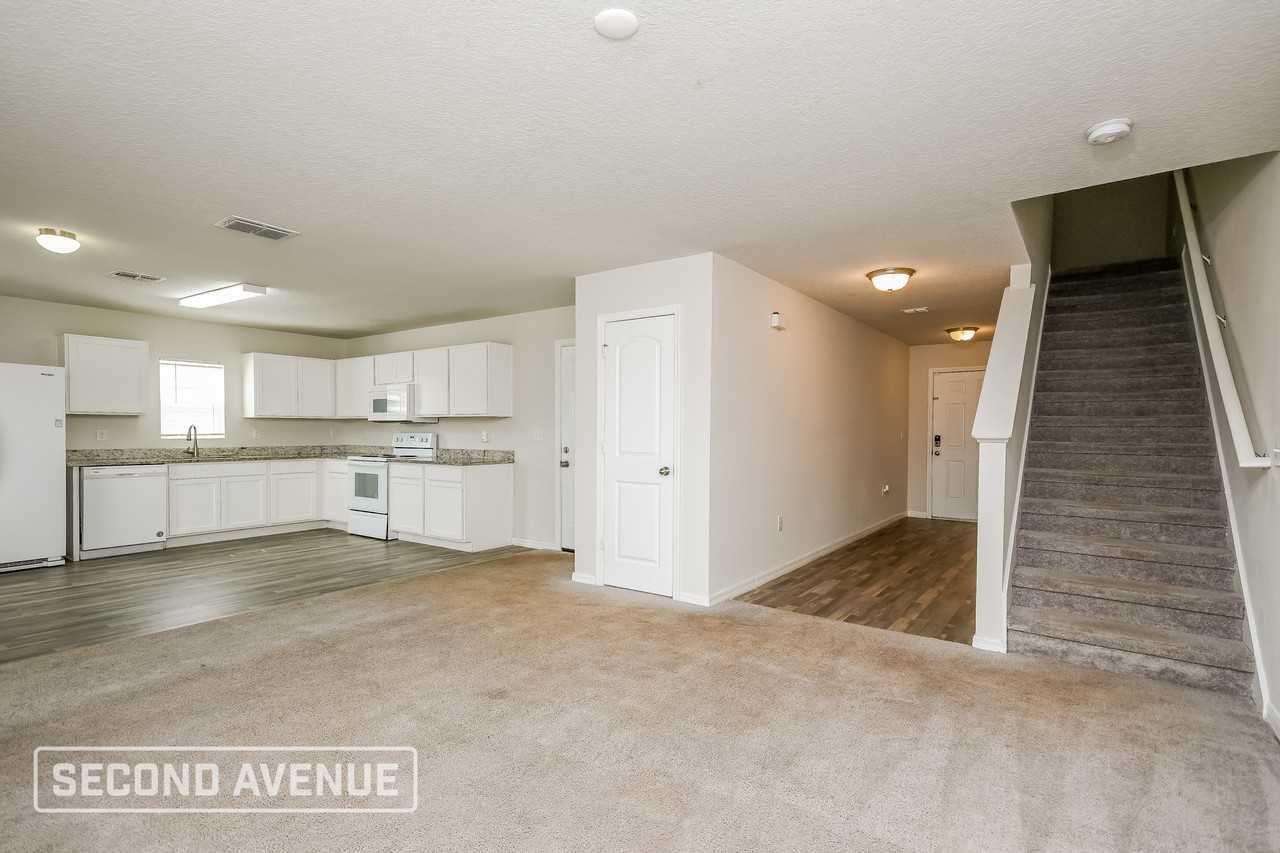 106 Tulip Ln - Photo 5 of 25