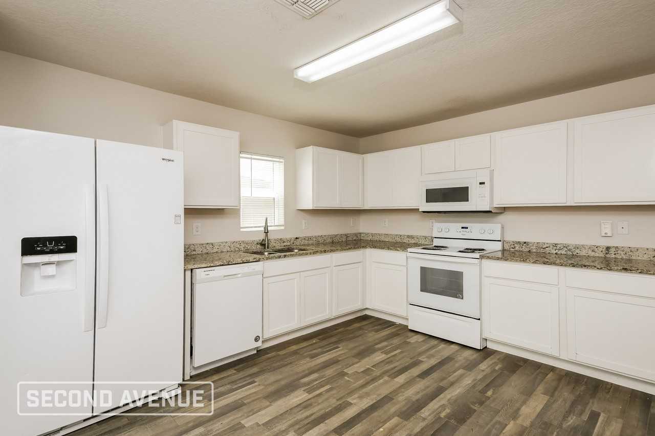 106 Tulip Ln - Photo 7 of 25