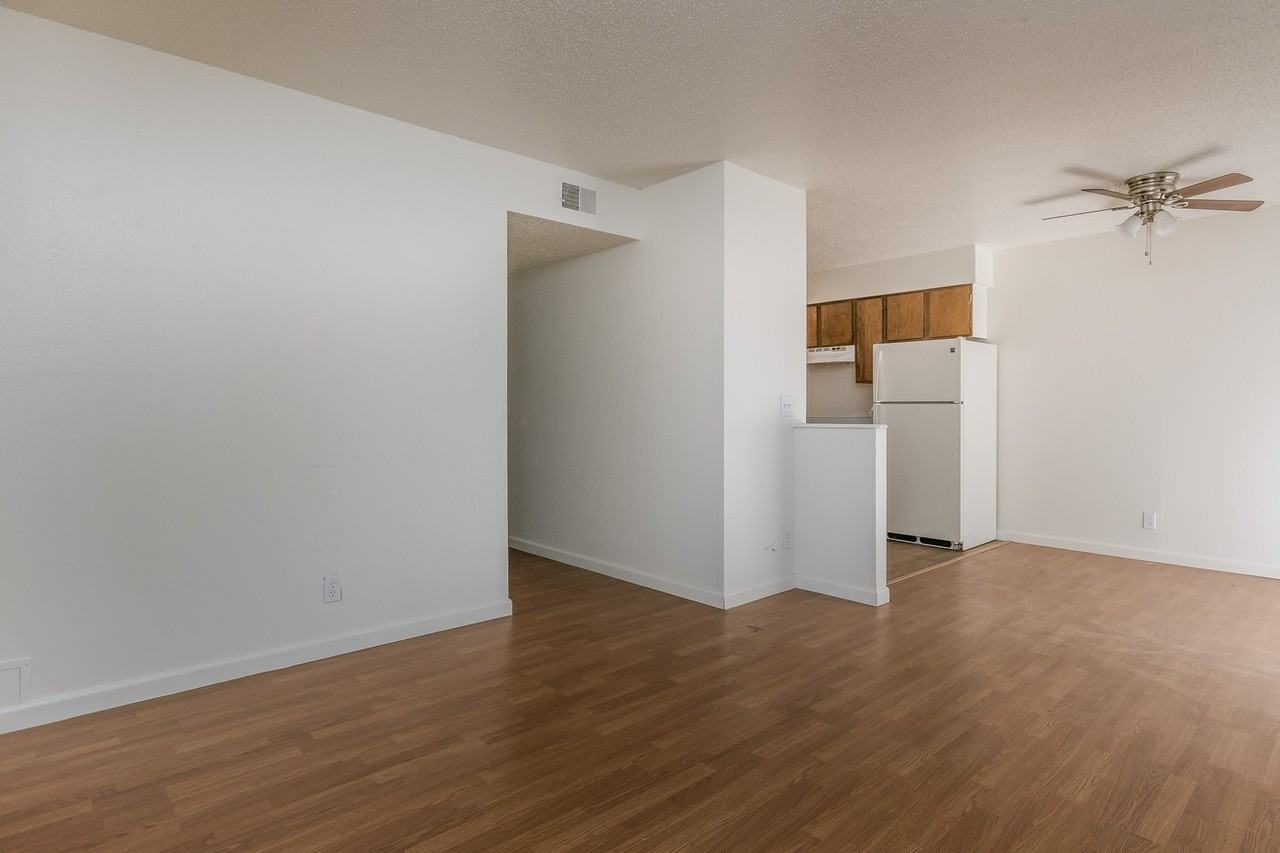 Greenbriar Terrace - Photo 4 of 50