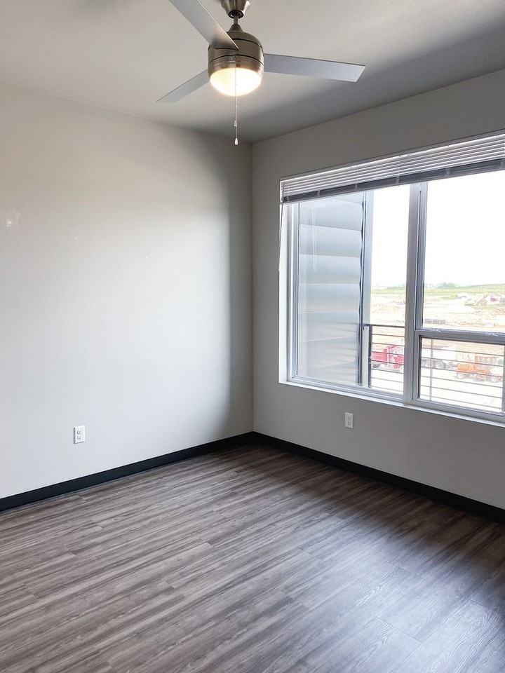 The New York - Photo 5 of 21