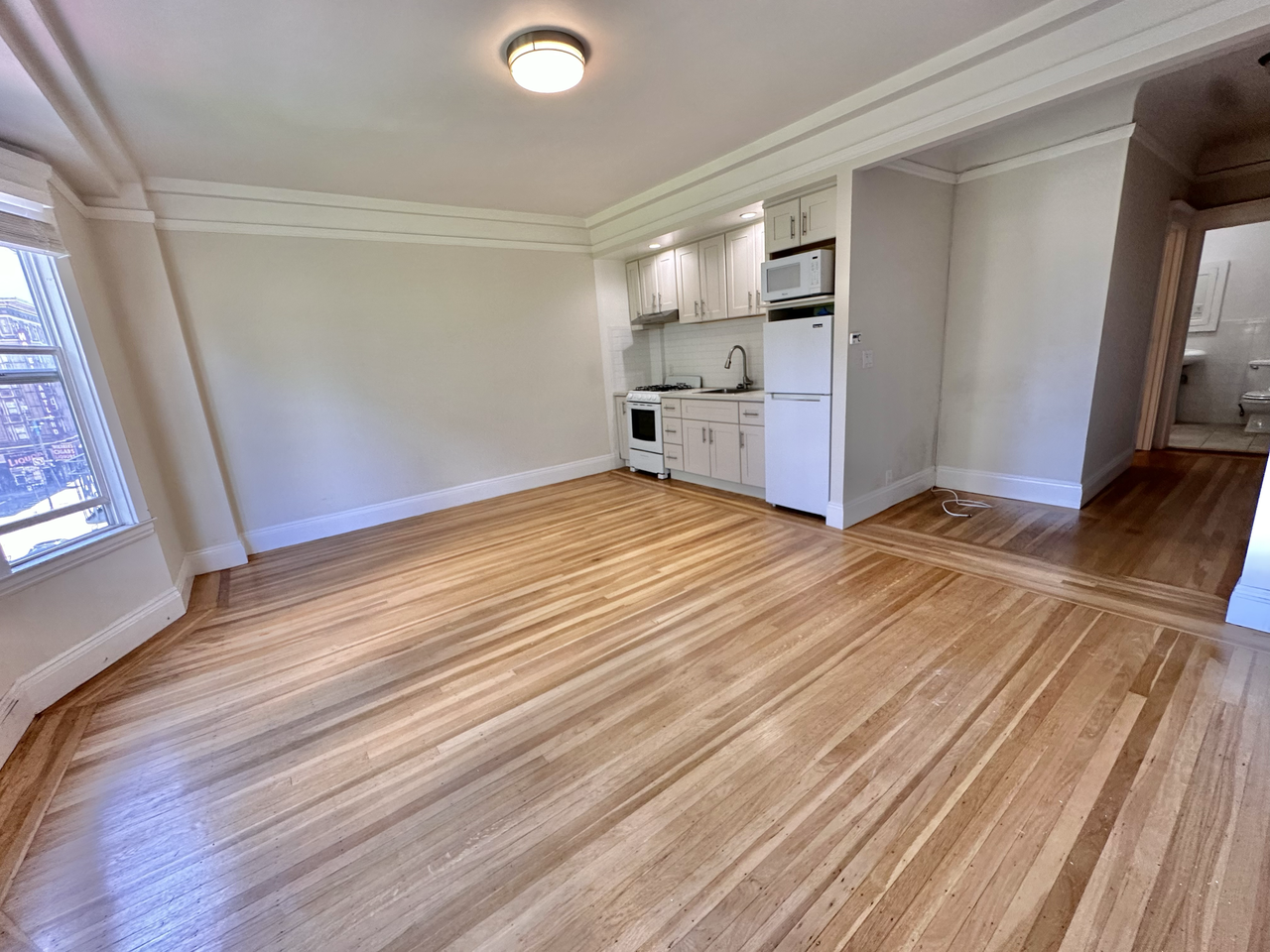 840 Geary St #34 - Photo 3 of 9