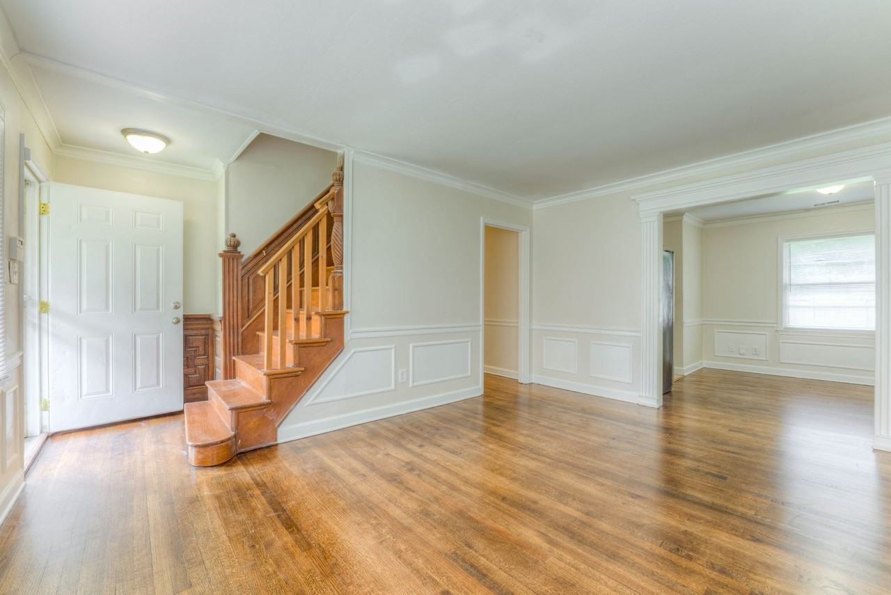 1261 W Perkins Rd - Photo 2 of 36