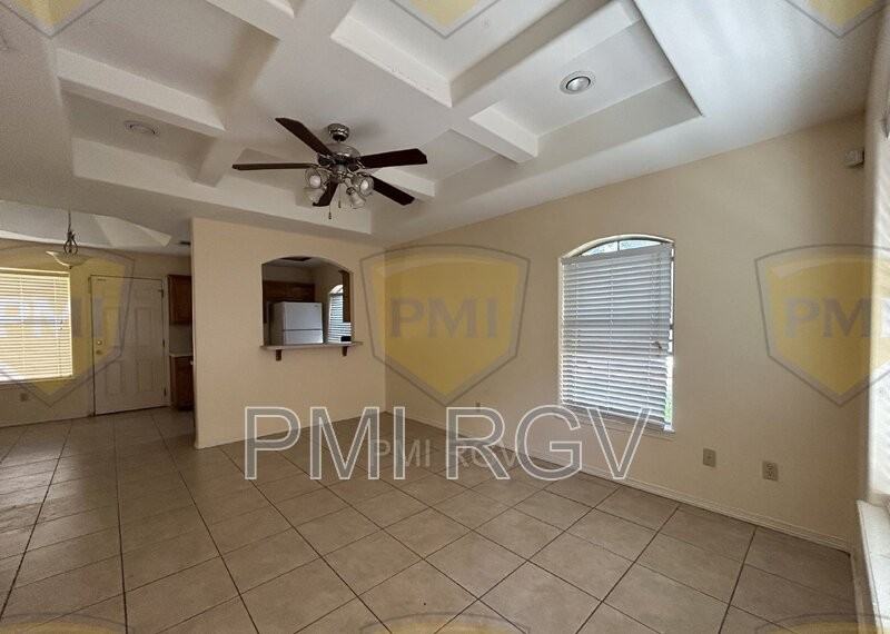3114 E Diamondhead Ave #C - Photo 2 of 16