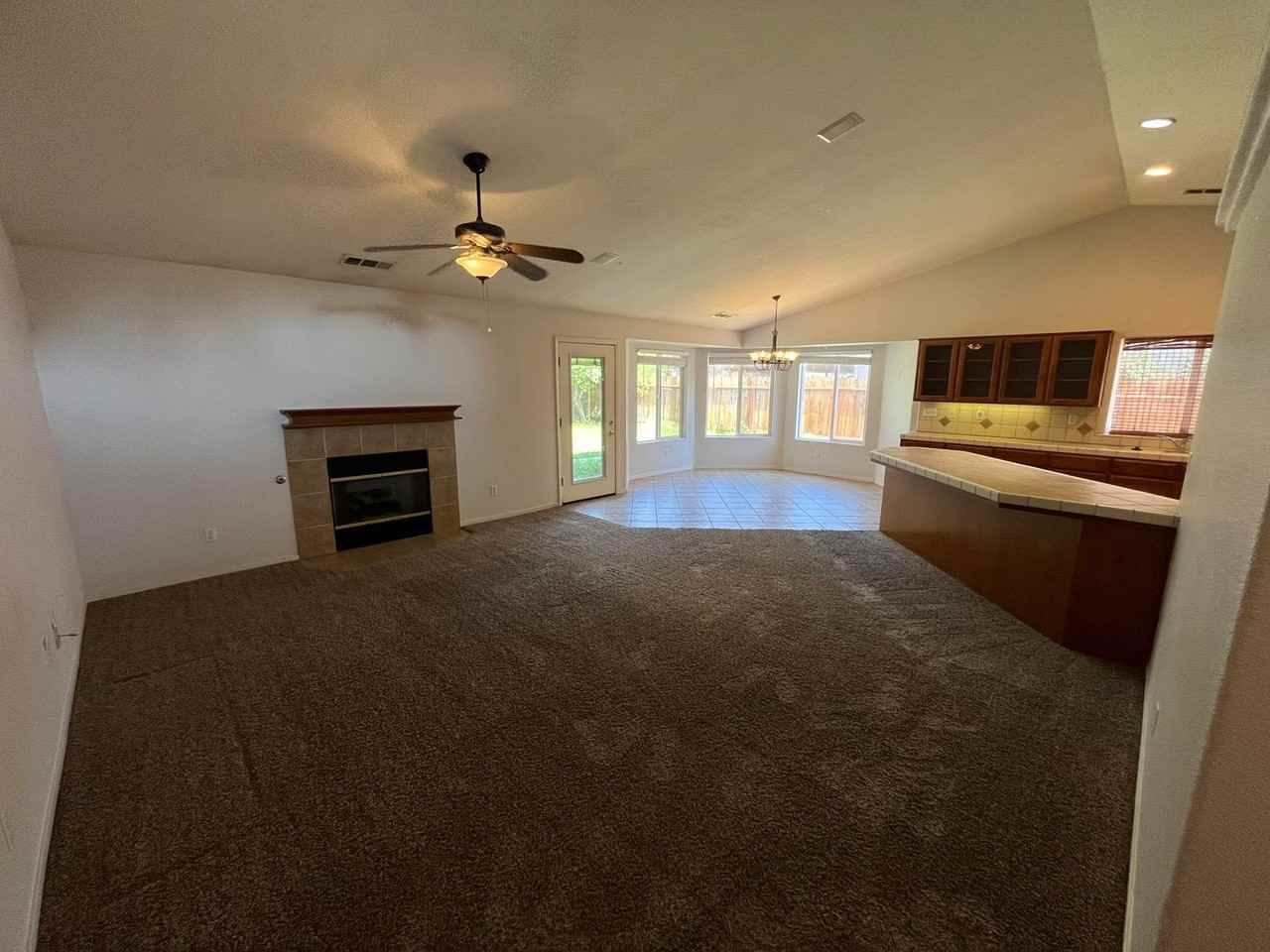 1293 N York St - Photo 3 of 23