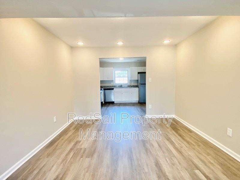 398 Circuit Ln #E - Photo 6 of 17