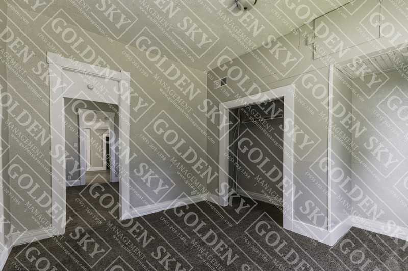 415 W 9th St - Photo 7 of 7