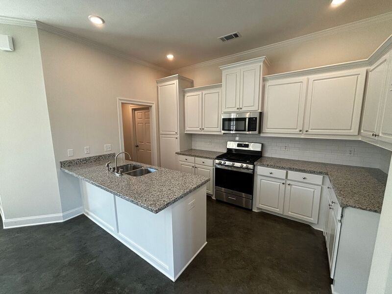 234 Hemingway Cir - Photo 2 of 25