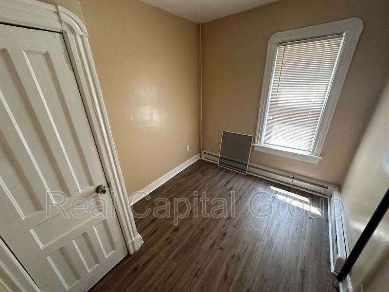 1691 Foster Ave - Photo 2 of 11