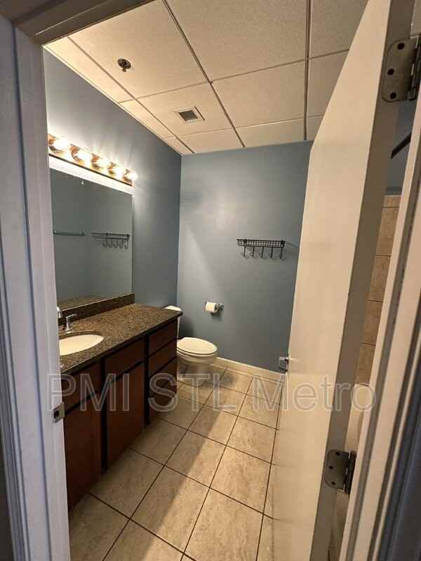 1520 Washington Ave #R727 - Photo 7 of 26