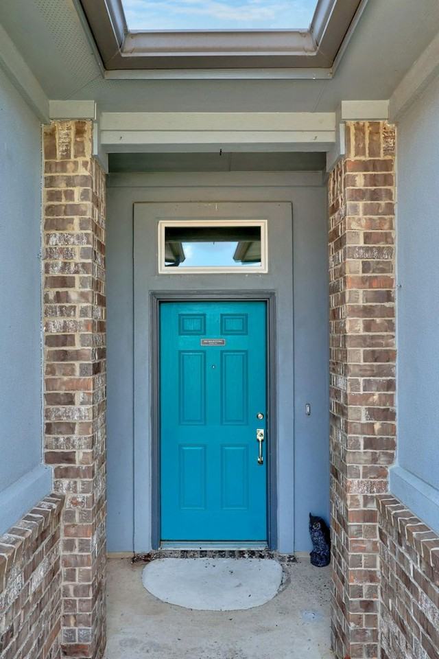 9901 Dalliance Ln - Photo 4 of 28