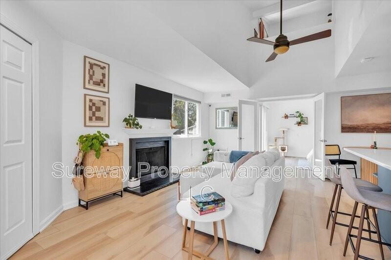 4708 Daniel Ln - Photo 4 of 24