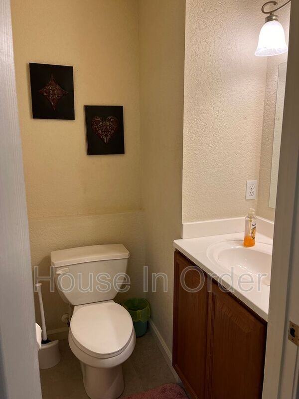 7 Sirenas Way #B - Photo 7 of 12