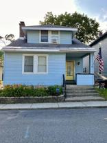 1823 8th St - Photo 1 of 1