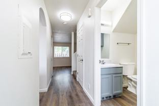 2447 Roosevelt Blvd - Photo 1 of 1