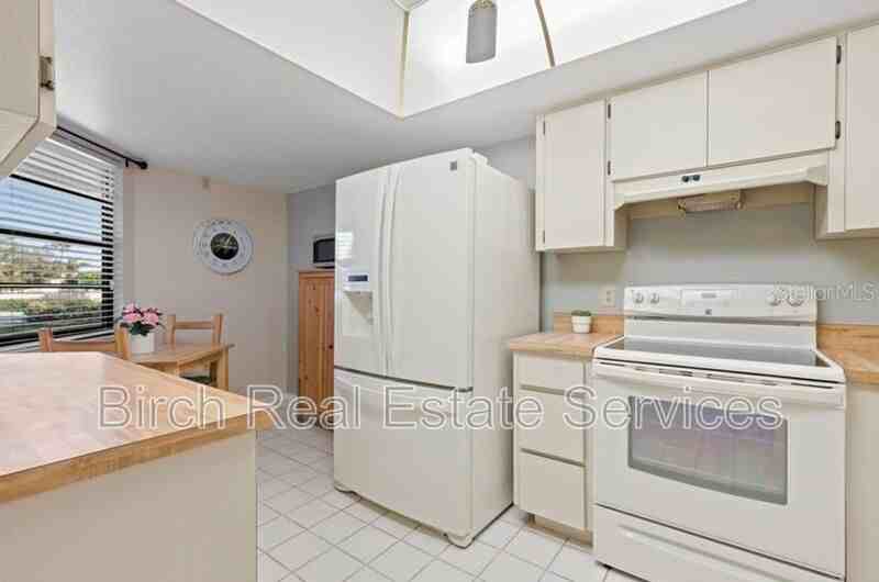 2131 Ridge Rd S - Photo 4 of 15