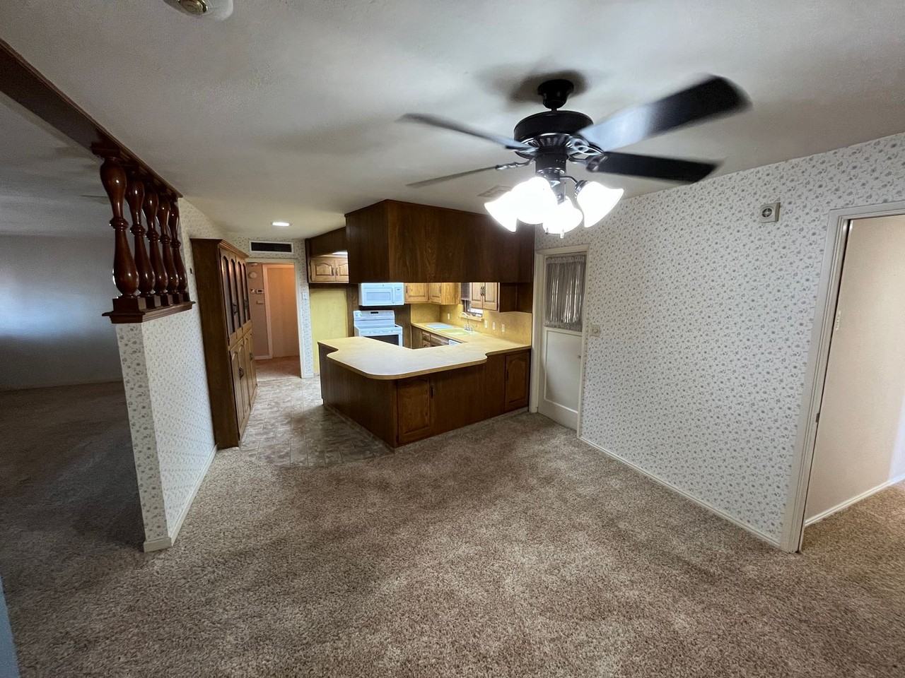 228 W Teapot Dome Ave - Photo 6 of 27