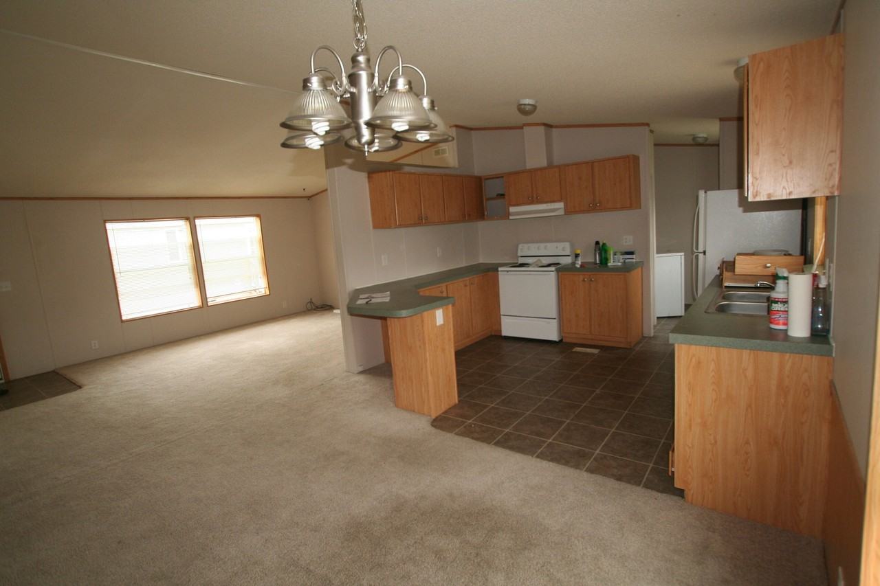 2714 Cahill St - Photo 4 of 12